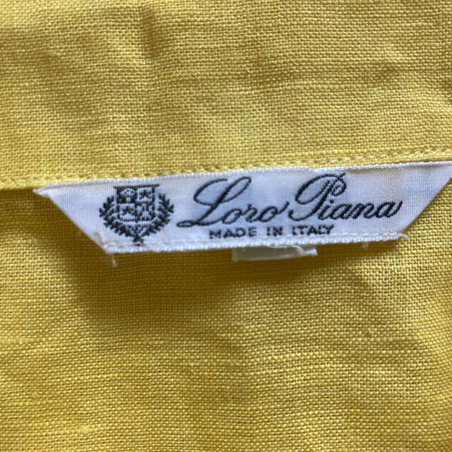 LORO PIANA(ロロピアーナ)の美品　ロロピアーナ　ノースリーブシャツ レディースのトップス(カットソー(半袖/袖なし))の商品写真