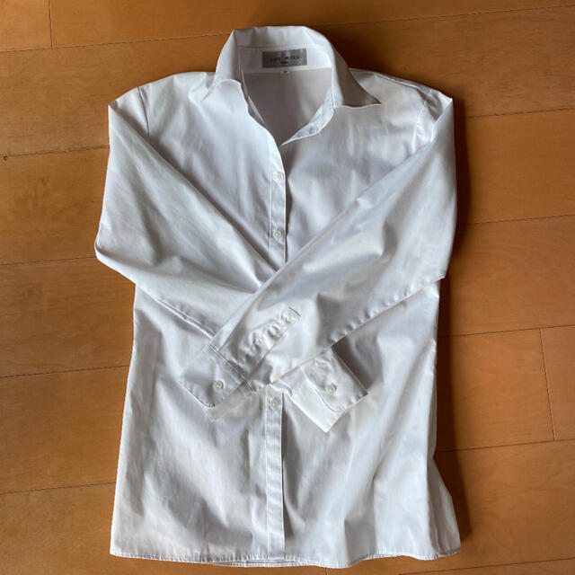 AOKI(アオキ)のLES MUES Femme 長袖シャツ 9号 ホワイト レディースのトップス(シャツ/ブラウス(長袖/七分))の商品写真
