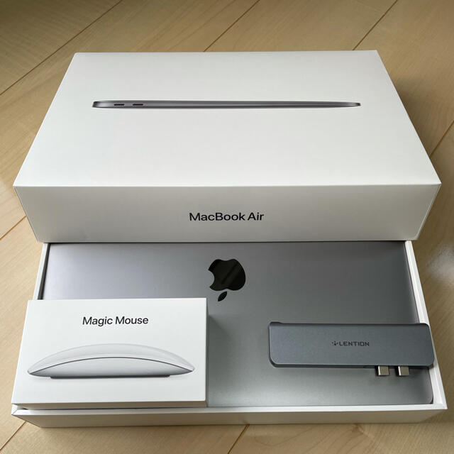 Apple 13インチMacBook AirノートPC