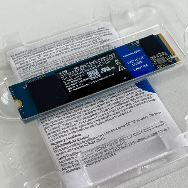 WD Blue SN550 NVMe WDS100T2B0C SSD 1TB スマホ/家電/カメラのPC/タブレット(PCパーツ)の商品写真