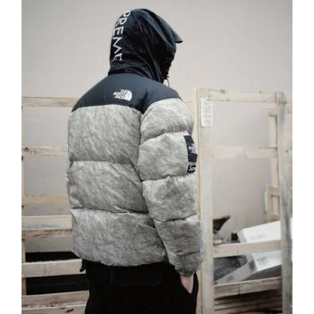 L supreme north paper nuptse jacket