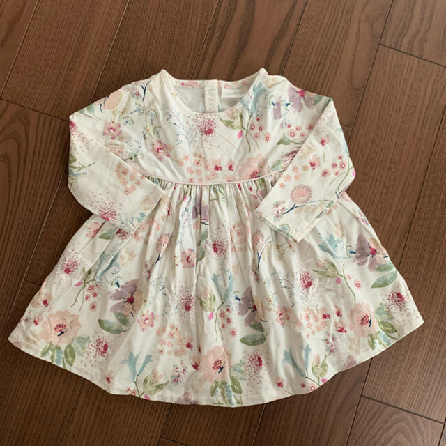 NEXT(ネクスト)の花柄トップス キッズ/ベビー/マタニティのベビー服(~85cm)(シャツ/カットソー)の商品写真