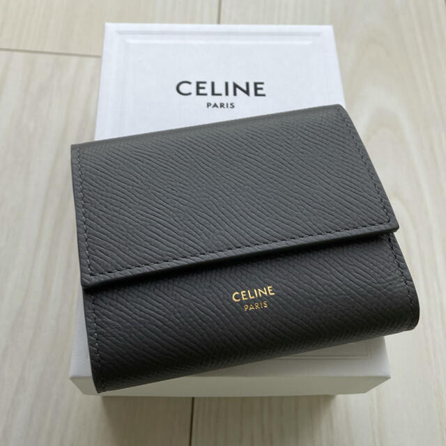 ファッション小物新品　セリーヌ　celine トリーフォールドスモールウォレット グレー