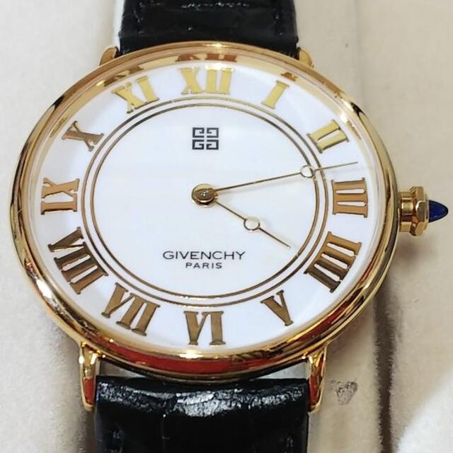 GIVENCHY(ジバンシィ)の未使用　電池新品　ジバンシー　クォーツ　メンズ　腕時計　PJ08 メンズの時計(腕時計(アナログ))の商品写真