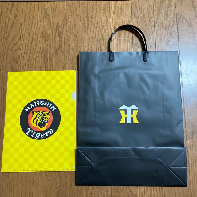 〈非売品〉阪神タイガースグッズ　ショッパー付きおまけ付き