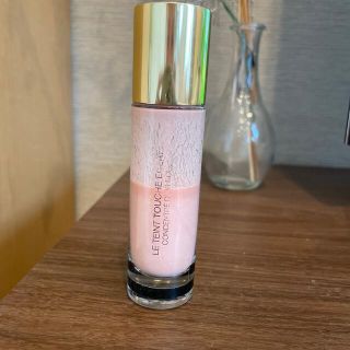 イヴサンローランボーテ(Yves Saint Laurent Beaute)のラディアント タッチ エクラ　サンローラン(化粧下地)