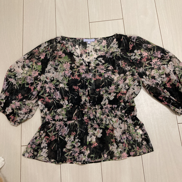 TOCCA(トッカ)の【TOCCA LAVENDER】Floral Chiffon ブラウス新品タグ付 レディースのトップス(シャツ/ブラウス(半袖/袖なし))の商品写真