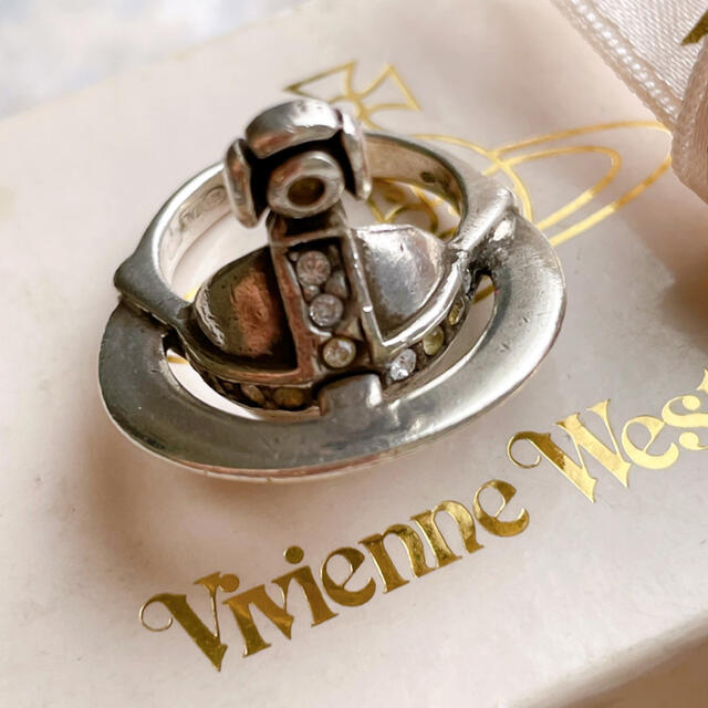 Vivienne Westwood(ヴィヴィアンウエストウッド)のヴィヴィアン ソリッドオーブリング シルバー レディースのアクセサリー(リング(指輪))の商品写真