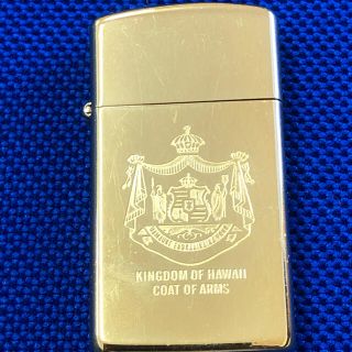 ジッポー(ZIPPO)のzippo ライター　ゴールド　小ぶりです(タバコグッズ)