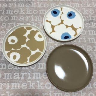 マリメッコ(marimekko)の新品！　マリメッコ　13.5センチ　プレート　3枚セット(食器)