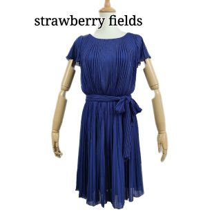 ストロベリーフィールズ(STRAWBERRY-FIELDS)の美品♪ ストロベリーフィールズ プリーツワンピース(ひざ丈ワンピース)