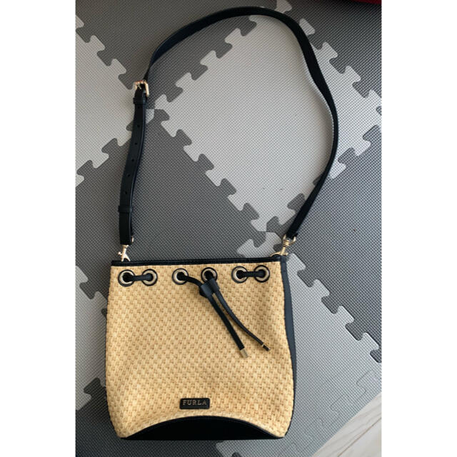 Furla(フルラ)の【FURLA(フルラ)】かごバッグ 巾着 レディースのバッグ(かごバッグ/ストローバッグ)の商品写真