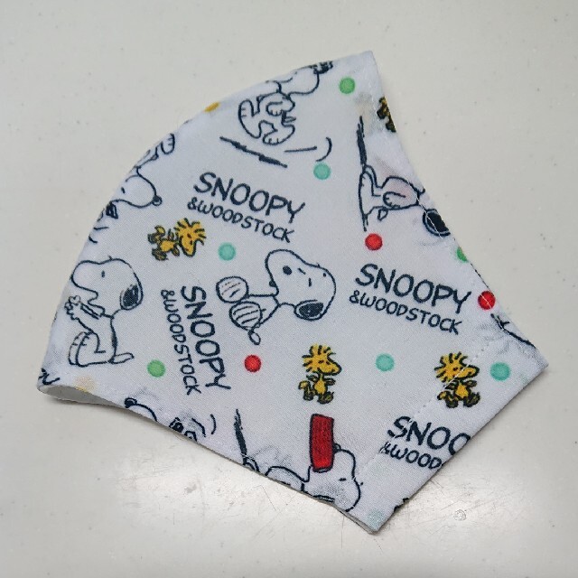 SNOOPY(スヌーピー)のchiyo様専用  マスクカバー  立体  大きめ  スヌーピー ハンドメイドのハンドメイド その他(その他)の商品写真