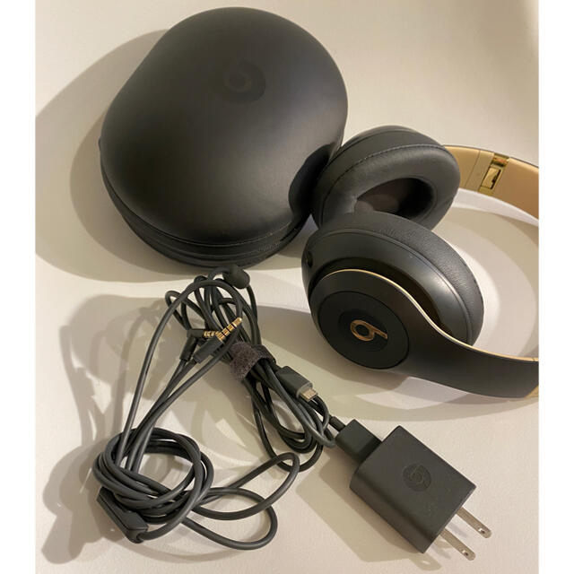 Beats by Dr Dre(ビーツバイドクタードレ)の【美品】beats studio3 wireless  スマホ/家電/カメラのオーディオ機器(ヘッドフォン/イヤフォン)の商品写真