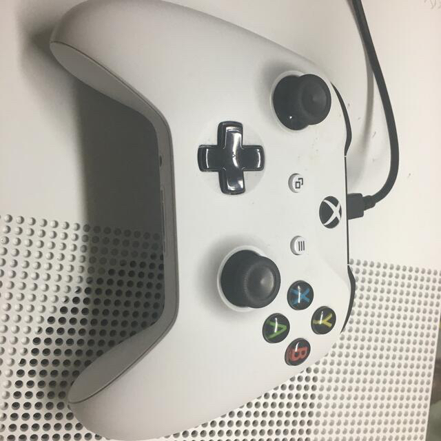Xbox(エックスボックス)のXbox One S  1TB 本体コントローラーセット エンタメ/ホビーのゲームソフト/ゲーム機本体(家庭用ゲーム機本体)の商品写真