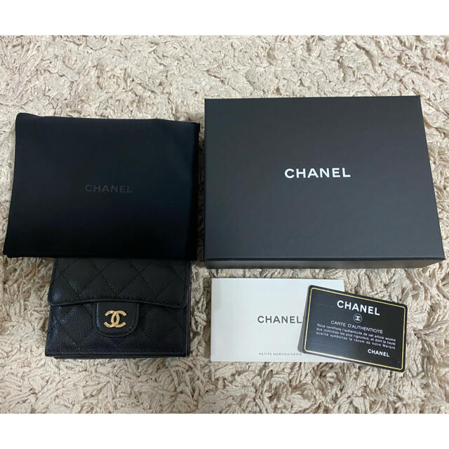 CHANEL 三つ折りコンパクト財布財布