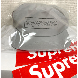 シュプリーム(Supreme)のSupreme KAWS Chalk Logo 5-Panel Cap Grey(キャップ)