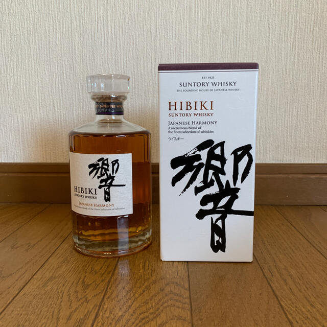 サントリー 響 4本 箱付き サントリー 響 4本 箱付き