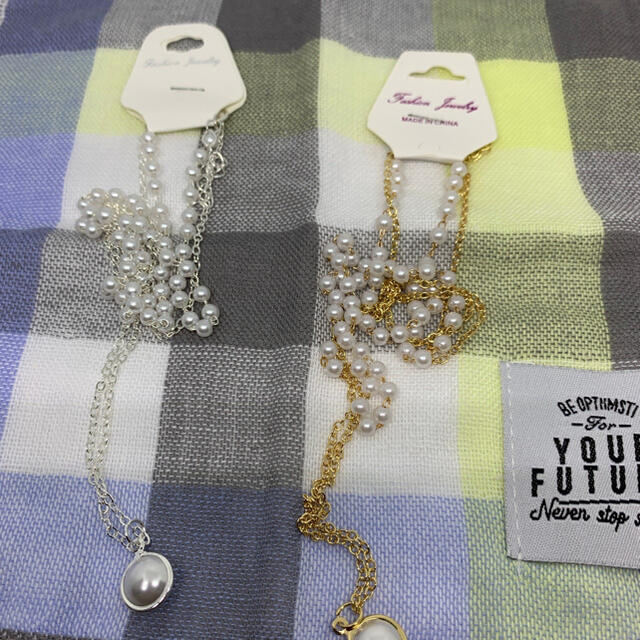 【新品 未使用】大人気‼︎ 2連パール ✴︎ チョーカーネックレス シルバー レディースのアクセサリー(ネックレス)の商品写真