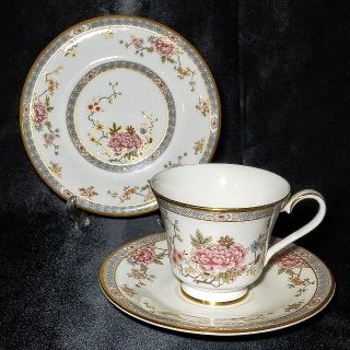 ロイヤルドルトン(Royal Doulton)の【minamina様専用】ロイヤルドルトン カントン ティー3点セット   (陶芸)