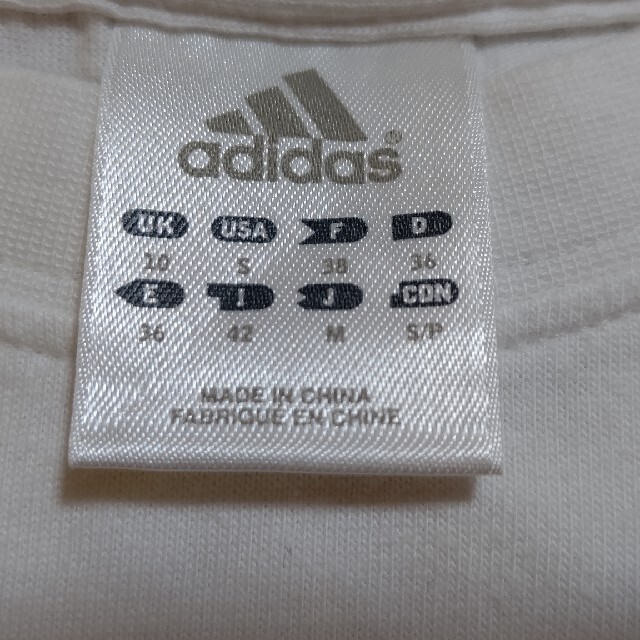 adidas(アディダス)のadidas   Tシャツ レディースのトップス(Tシャツ(半袖/袖なし))の商品写真