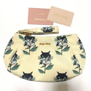 miumiu ミュウミュウ✨猫 キャット ポーチ miumiu ミュウミュウ✨猫 キャット ポーチ