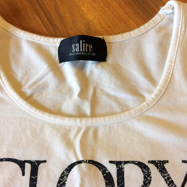 salire(サリア)のsaliar ロゴＴ レディースのトップス(Tシャツ(半袖/袖なし))の商品写真