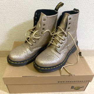 ドクターマーチン(Dr.Martens)のDr.Martens グリッター 8ホール ゴールド(ブーツ)