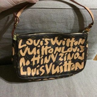 ルイヴィトン(LOUIS VUITTON)の専用(ポーチ)