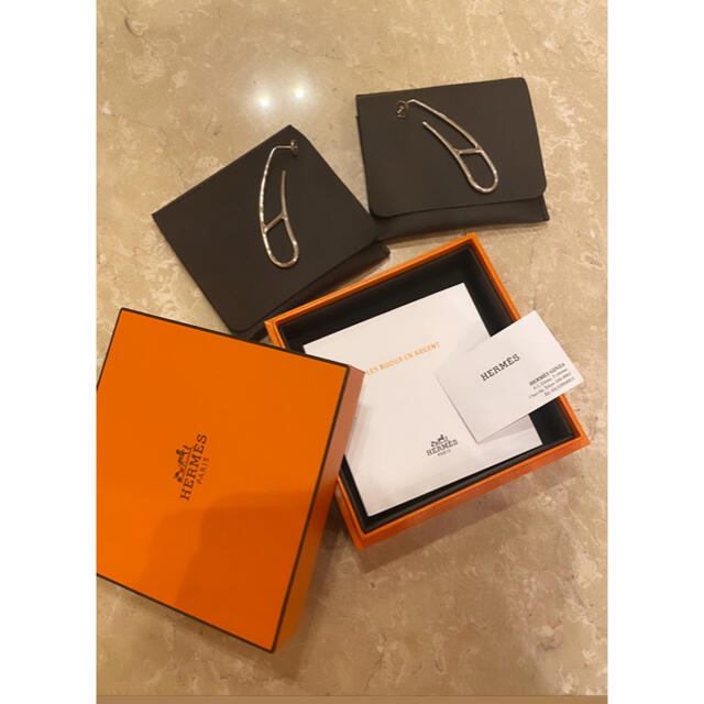 HERMES ピアス