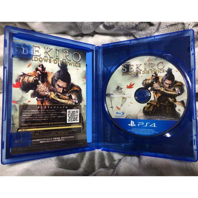 PlayStation4(プレイステーション4)のSEKIRO： SHADOWS DIE TWICE PS4 エンタメ/ホビーのゲームソフト/ゲーム機本体(家庭用ゲームソフト)の商品写真