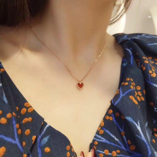 Van Cleef Arpels ヴァンクリーフ アーペル スウィートアルハンブラハートペンダントの通販 By けりい S Shop ヴァンクリーフアンドアーペルならラクマ