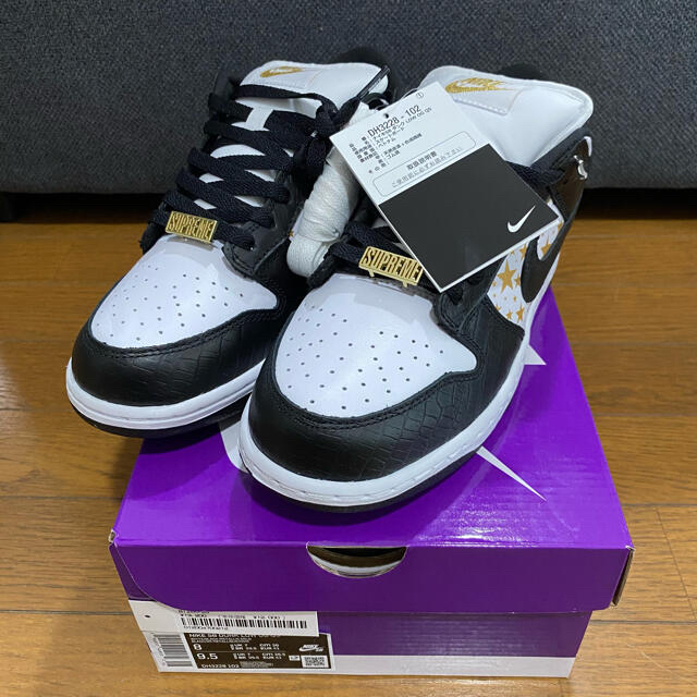 NIKE(ナイキ)の即日発送 21ss 26cm Supreme Nike SB Dunk Low メンズの靴/シューズ(スニーカー)の商品写真