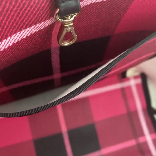 kate spade new york(ケイトスペードニューヨーク)のラサラブ様専用　特別価格　kate spade 完売品ピンクチェックトート レディースのバッグ(トートバッグ)の商品写真