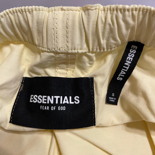 FEAR OF GOD(フィアオブゴッド)のS fog essentials エッセンシャルズ ショートパンツ メンズのパンツ(ショートパンツ)の商品写真