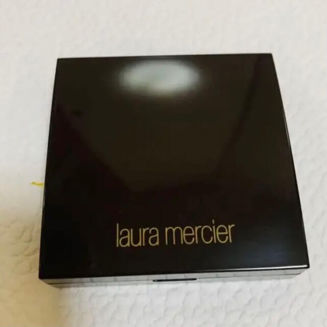 laura mercier(ローラメルシエ)のローラメルシエ  チーク　03 ポメグラニット コスメ/美容のベースメイク/化粧品(チーク)の商品写真