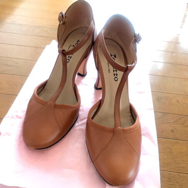 repetto(レペット)のレペット　ストラップ　パンプス　ブラウン レディースの靴/シューズ(ハイヒール/パンプス)の商品写真