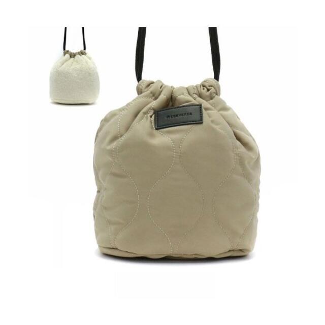 CONVERSE(コンバース)のコンバース  キルティングボアリバーシブル巾着バッグ BEG レディースのバッグ(その他)の商品写真