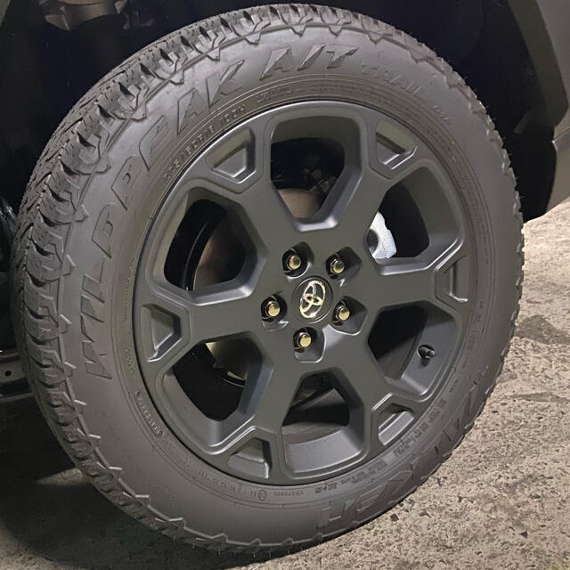 トヨタ - 週末限定価格!RAV4オフロードパッケージ 純正ホイール トヨタ - 週末限定価格!RAV4オフロードパッケージ 純正ホイール
