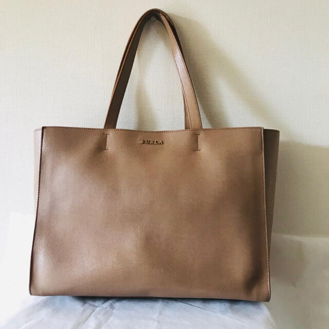 FURLA トートバッグ