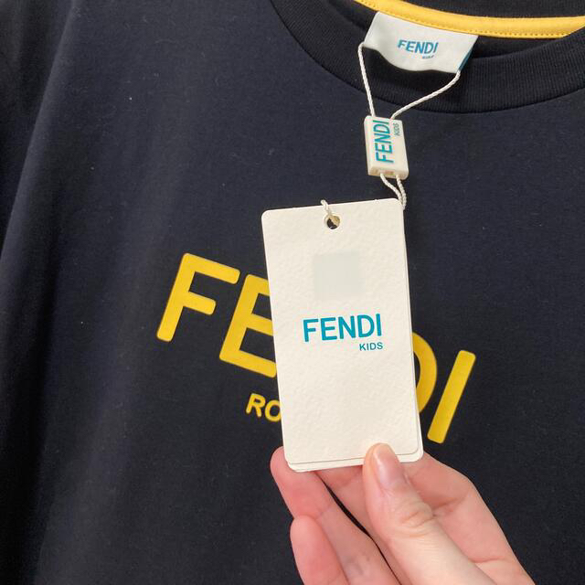 新品タグ付き　FENDI フェンディ　キッズ　ズッカ柄　Tシャツ