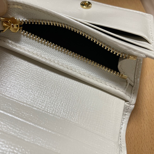 Gucci 折り財布の通販 by Mami's shop｜グッチならラクマ - 正規品 GUCCI 超特価