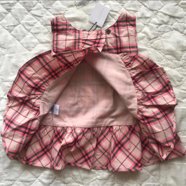 BURBERRY(バーバリー)の新品　バーバリー　フリル　トップス キッズ/ベビー/マタニティのキッズ服女の子用(90cm~)(ブラウス)の商品写真