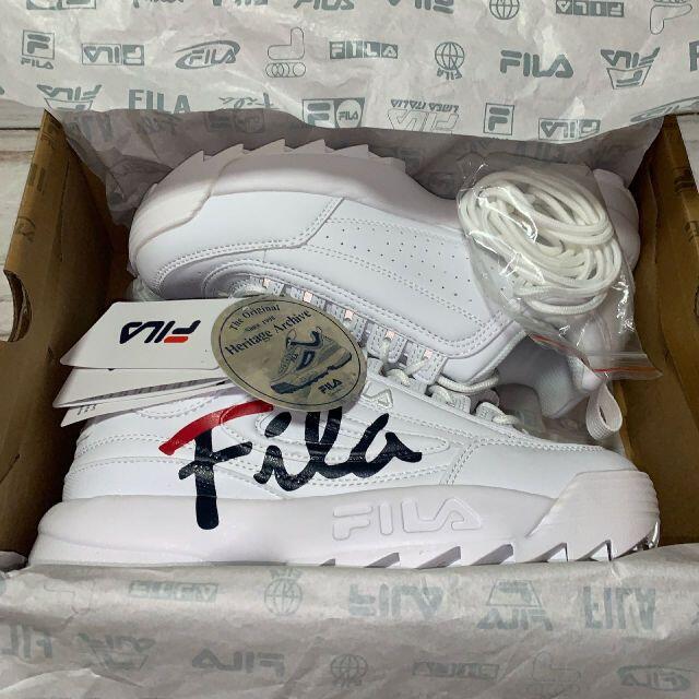 FILA(フィラ)の海外限定 フィラ ディスラプター 2 SCRIPT FILA 24.0 レディースの靴/シューズ(スニーカー)の商品写真