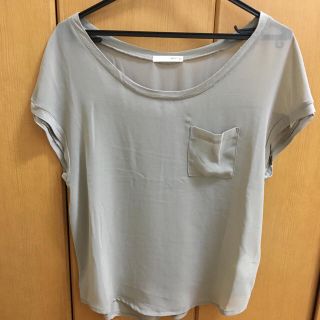 マウジー(moussy)のマウジー シフォントップス ベージュ(カットソー(半袖/袖なし))