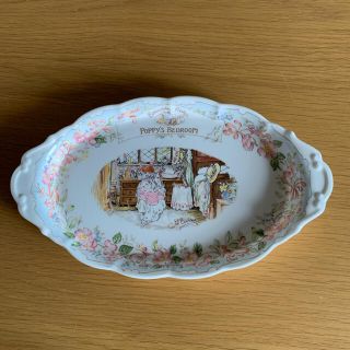 ロイヤルドルトン(Royal Doulton)のロイヤルドルトン　ブランブリーヘッジ　トレイ(食器)