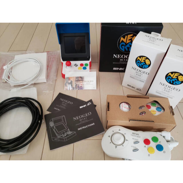 NEOGEO mini （ネオジオミニ） 本体とコントローラー2個セット