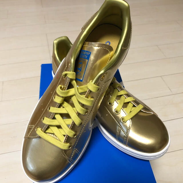 adidas(アディダス)のアディダス スタンスミス ゴールド メンズの靴/シューズ(スニーカー)の商品写真