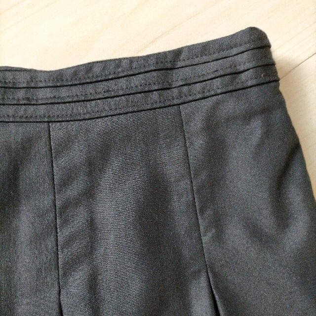 ELLE(エル)のELLE スカート レディースのスカート(ひざ丈スカート)の商品写真