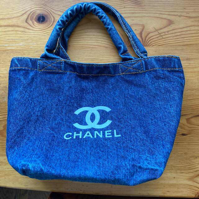 CHANEL(シャネル)のシャネル　ノベルティ　バッグ レディースのバッグ(ハンドバッグ)の商品写真